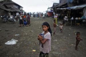 A Rohingya girl in a refugee camp in Bangladesh (via)